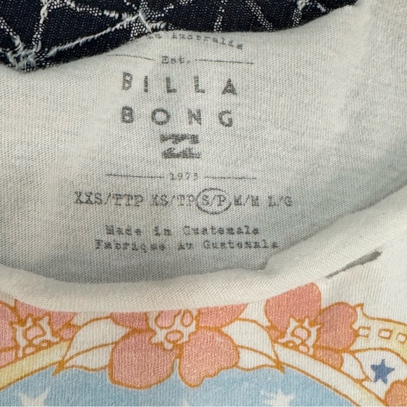 1973 Tee Shirt. Billabong Small Fresh Distressed - Picture 6 of 10